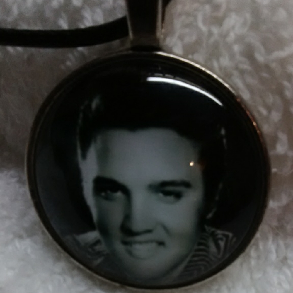 New, Elvis Cabochon